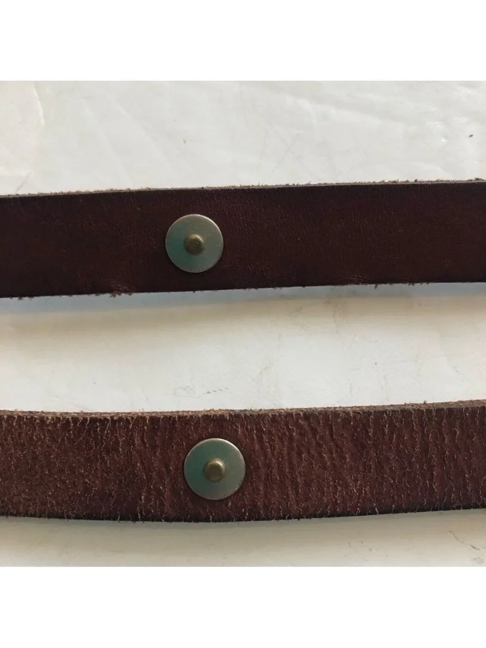 Fossil Size S vintage brown leather belt. Double strap ring closure studded